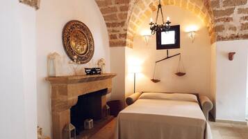 Grand Studio | Iron/ironing board, free WiFi, bed sheets