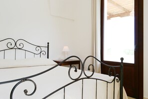 Panoramic Apartment | Iron/ironing board, free WiFi, bed sheets