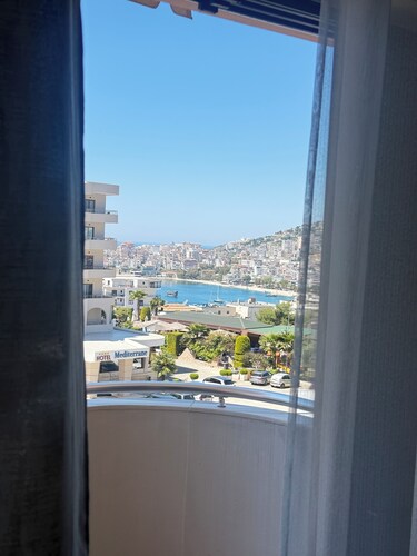 Cozy Sea View Apartment