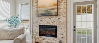 Emily House | 3 King Beds | Pet Friendly