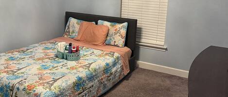 3 Schlafzimmer, Bügeleisen/Bügelbrett, WLAN, Bettwäsche