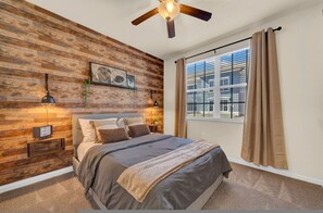 Apartment, Accessible - Modern 2BR 2BA w King Bed Pools Gym 1 (Tampa)