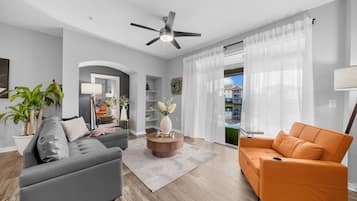 House, Accessible | 2 bedrooms, desk