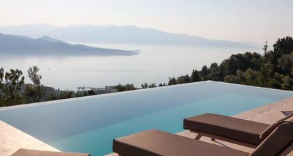 The View - 4 bed 4 bath luxury villa in Lefkada with a sensational view