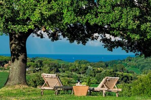 Property grounds - Casa Eugenia 8, Emma Villas (Pesaro)