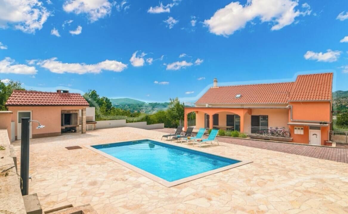 Utomhuspool