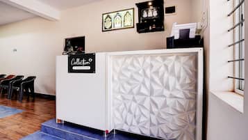 House | Reception