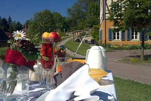 Outdoor dining - Cat house apartment 3 (Dresden)