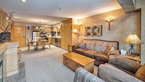 TV, fireplace - Big Sky Mountain Retreat | Ski-In/Ski-Out (Big Sky)