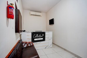House | Reception - Collection O by OYO Focal Point (Ludhiana)