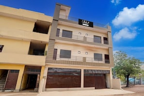House | Exterior - Classic Hotel Charanjit Arora (Ludhiana)