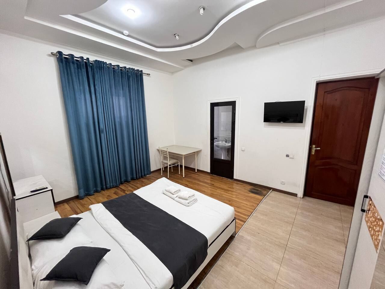 Habitación Confort con 1 cama doble o 2 individuales