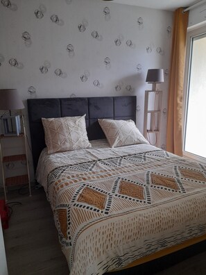 Room - Vrbo Property (Saint-Cast-le-Guildo)