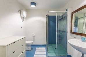 Hair dryer, towels - Asino Nero II - Seneghe (Seneghe)