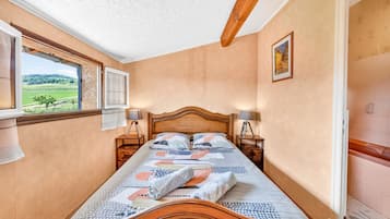 1 bedroom, WiFi, bed sheets