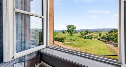 Chambre dâhĂŽtes « La Grande Chambre » avec vue montagne, terrasse partagĂ©e et Wi-Fi