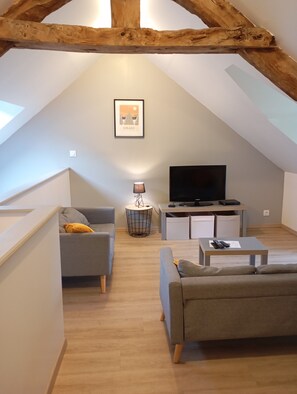 Living area - Vrbo Property (Saint-Michel-de-Plélan)