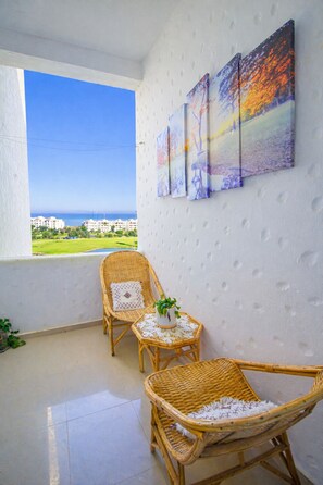 Property grounds - Panoramic Resort Apartment • Sea, Lake & Golf Views • Pools & Tennis (Asilah)