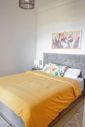 1 bedroom, iron/ironing board, travel cot, free WiFi - Panoramic Resort Apartment   • Sea, Lake & Golf Views • Pools & Tennis (Asilah)