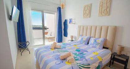 La Perle Dorée ⹠Sea View Apartment in Resort ⹠Pools Access