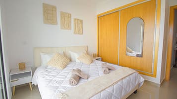 1 dormitorio, tabla de planchar con plancha, cuna de viaje y wifi gratis