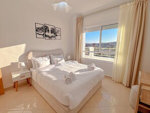 2 bedrooms, iron/ironing board, travel cot, free WiFi - Luxury Apartment Sunset – Private Parking (Tanger)