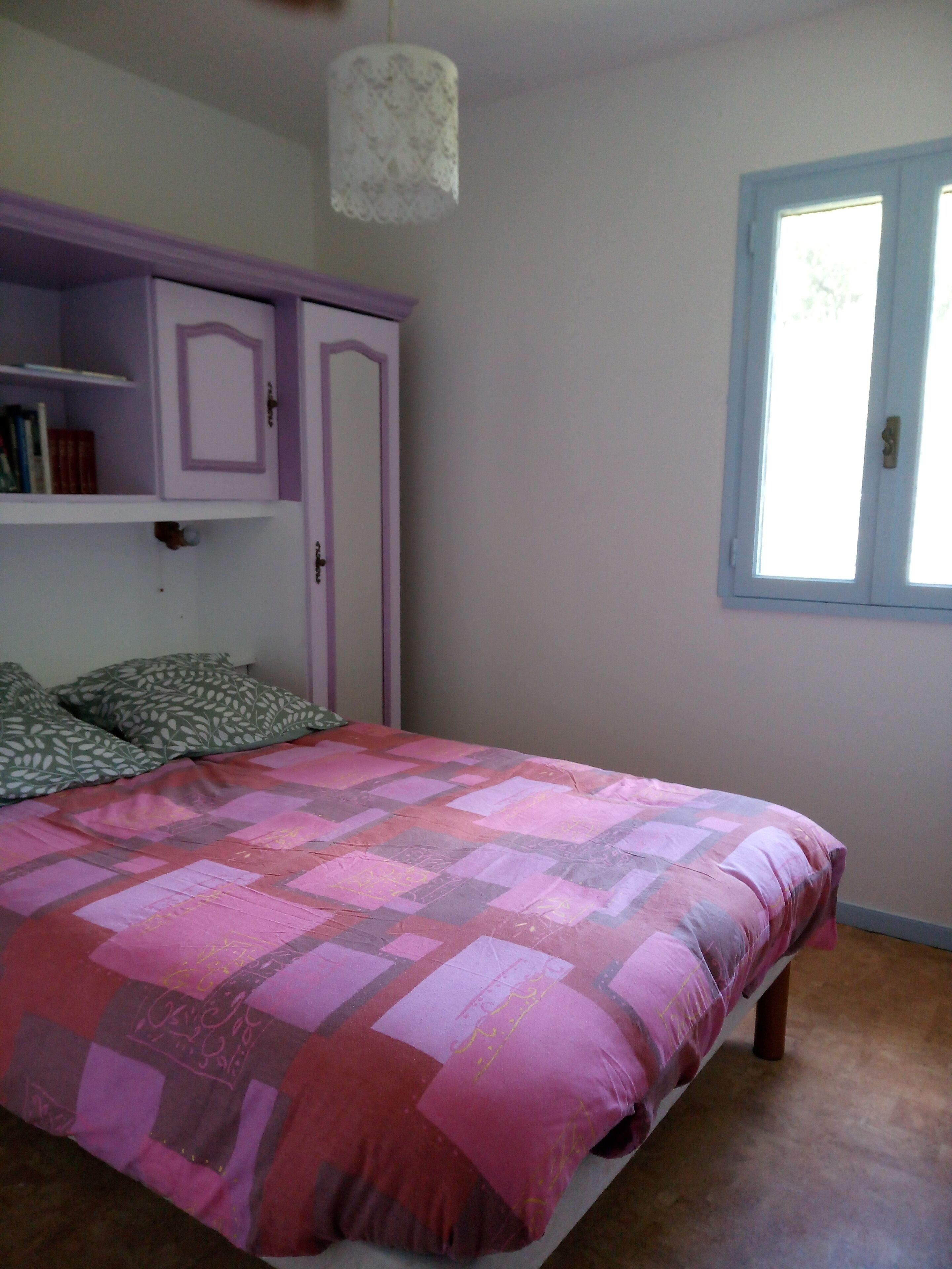 3 chambres, fer et planche à repasser, accès Internet, draps fournis