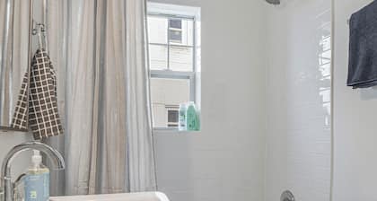 Cozy 1BR1BTH in Old Town Alexandria -Steps From Metro