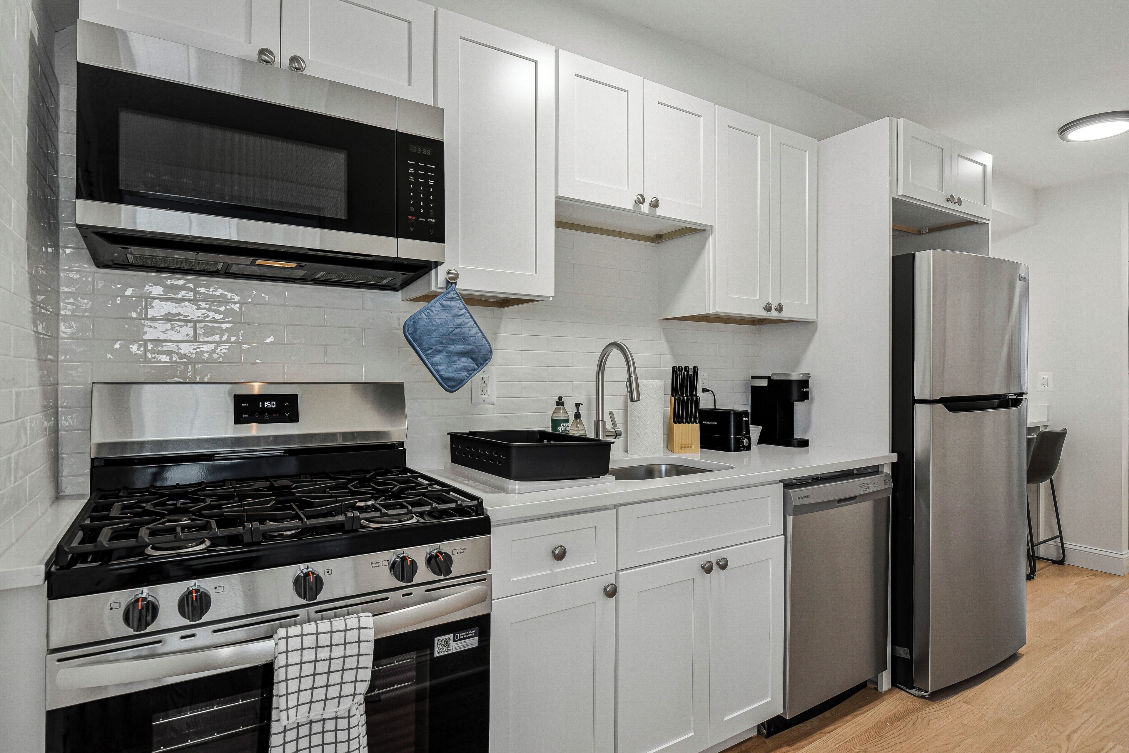 Microwave, oven, stovetop, dishwasher