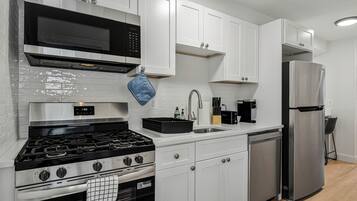 Microwave, oven, stovetop, dishwasher