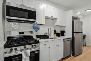 Micro-ondas, fogão, cooktop, lava-louças
