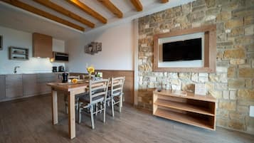 Apartment, Terrasse, Gartenblick | Speisen