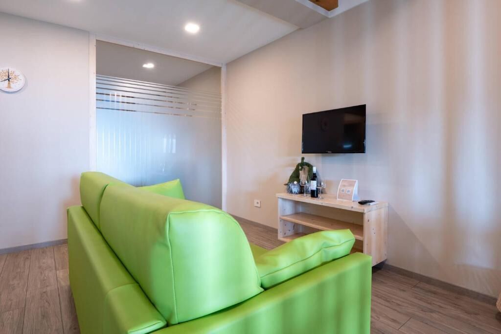 Apartment, Patio, Garden View | Interior