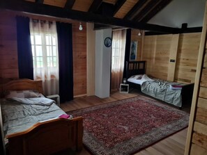 5 chambres, fer et planche à repasser, Wi-Fi, literie fournie