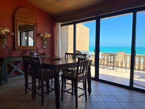 Dining - Comfortable Beachfront Condo Las Palmas II 11 B (Puerto Peñasco)