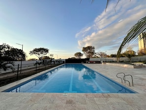 Outdoor pool - Santa Marina Apartments and Beach Club by Xarm Apartments (Santa Marta)