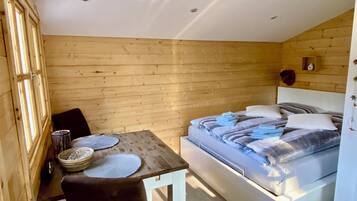 1 chambre, fer et planche à repasser, Wi-Fi, draps fournis
