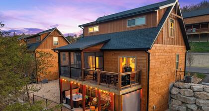 Resort cabin with Hot Tub, Indoor Pool, Near Golf