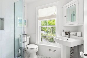 Handtücher, Toilettenpapier
