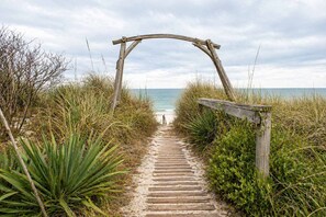 On the beach - Beachfront Escape | Walk to Trading Post | 4BR (Port St. Joe)