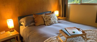 View 1-bedroom apartment. Walking distance to Downtown Edmonds.