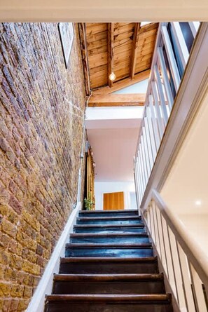 Interior - East London loft penthouse with epic roof terrace and loads of space (London)