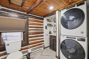 Shower, hair dryer, towels, toilet paper - Riverfront Lodge with Indoor Pool & Hot Tub (East Stroudsburg)
