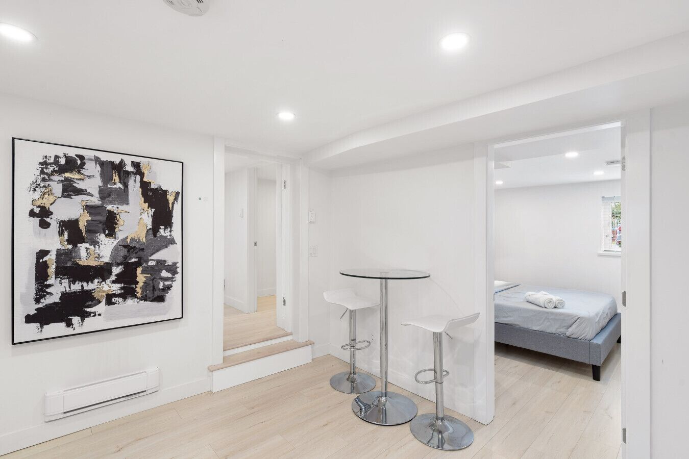 2 bedrooms, WiFi, bed sheets