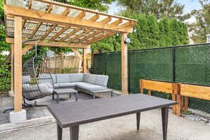 Terrace/patio - Callister BNB (Vancouver)