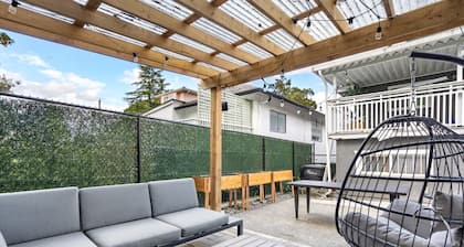 Oxford St Suite with Workspace & Free Parking