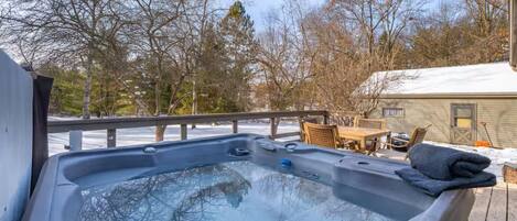 Tina de hidromasaje al aire libre