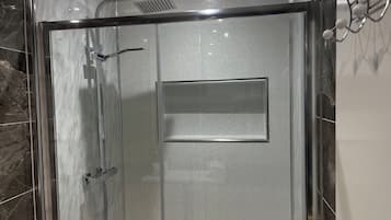 Shower, towels