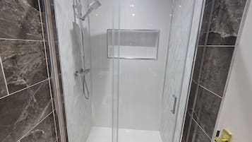 Shower, towels