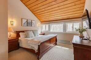 WiFi, bed sheets - Modern Mountain Getaway at Loon (Lincoln)